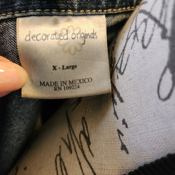 Women's Blue Denim Jean Jacket - Picture 5 of 11